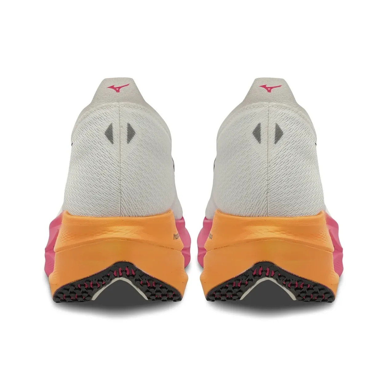 Tênis Mizuno Rebellion 3 branco masculino visto de trás lado a lado